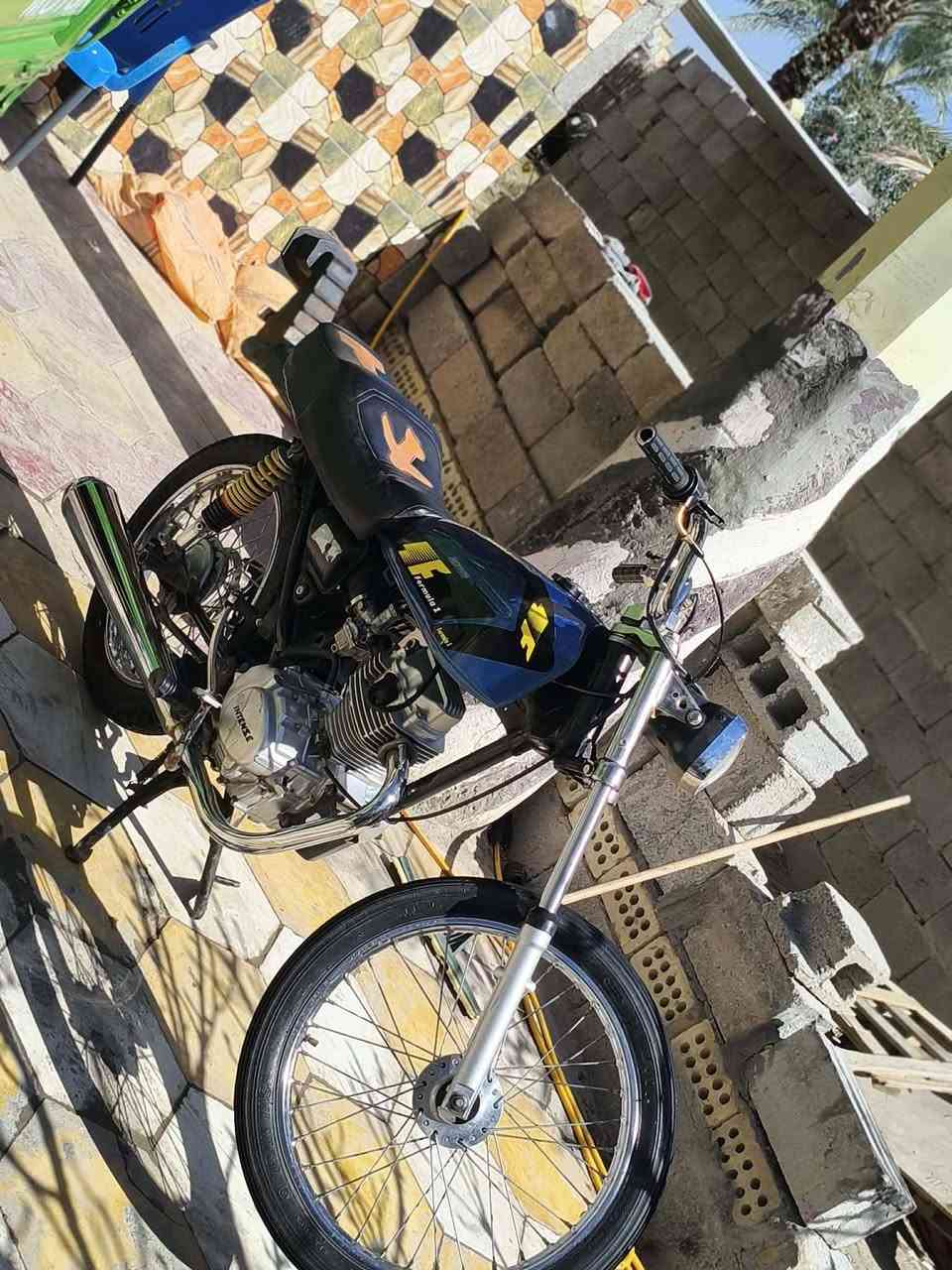 سلام عليكم انتنس مديل 24  دراجه خير من الله سعر 400 او بيها مجال للشراي مكاني كربلاء اوموجود خاص +رقمي  ***********
