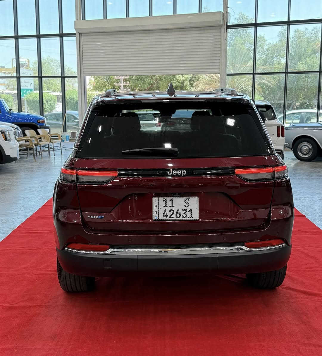 السلام عليكم
للبيع 2024 Jeep Grand Cherokee, Limited 4Xe
عداد :28الف ميل
داخل جلد أسود
بانوراما
تحكم بالستيرن
شاشات عدد 3
شاشة كبيرة
كراسي امامية كهرباء
ميموري كرسي السائق
تدفئة مقاعد امامية
تدفئة مقاعد خلفية
تدفئة ستيرن
خاصية دخول بدون مفتاح
كاميرا خلفية
رادار امامي 
رادار جانبي
تحديد مسرب 
مثبت سرعة تفاعلي
تشغيل عن بعد
باب الصندوق كهرباء
نظام STOP/START ENGINE
نظام صوت ALPINE
حساسات خلفية
اوتو بريك خلفي
هاند بريك كهربائي (بصمة)
اضوية امامية LED
اضوية امامية زينون عالي/واطي
كشافات ضباب زينون
4 وضعيات قيادة
اضوية خلفية LED
حادث بنيد وجاملغ مبدل نفس لون

سعر٣٥٢ مجال بسيط

العنوان بغداد الكاضمية قرب مرور الكاضمية معارض جكوك شركة البحر المميز

للاستفسار :***********
