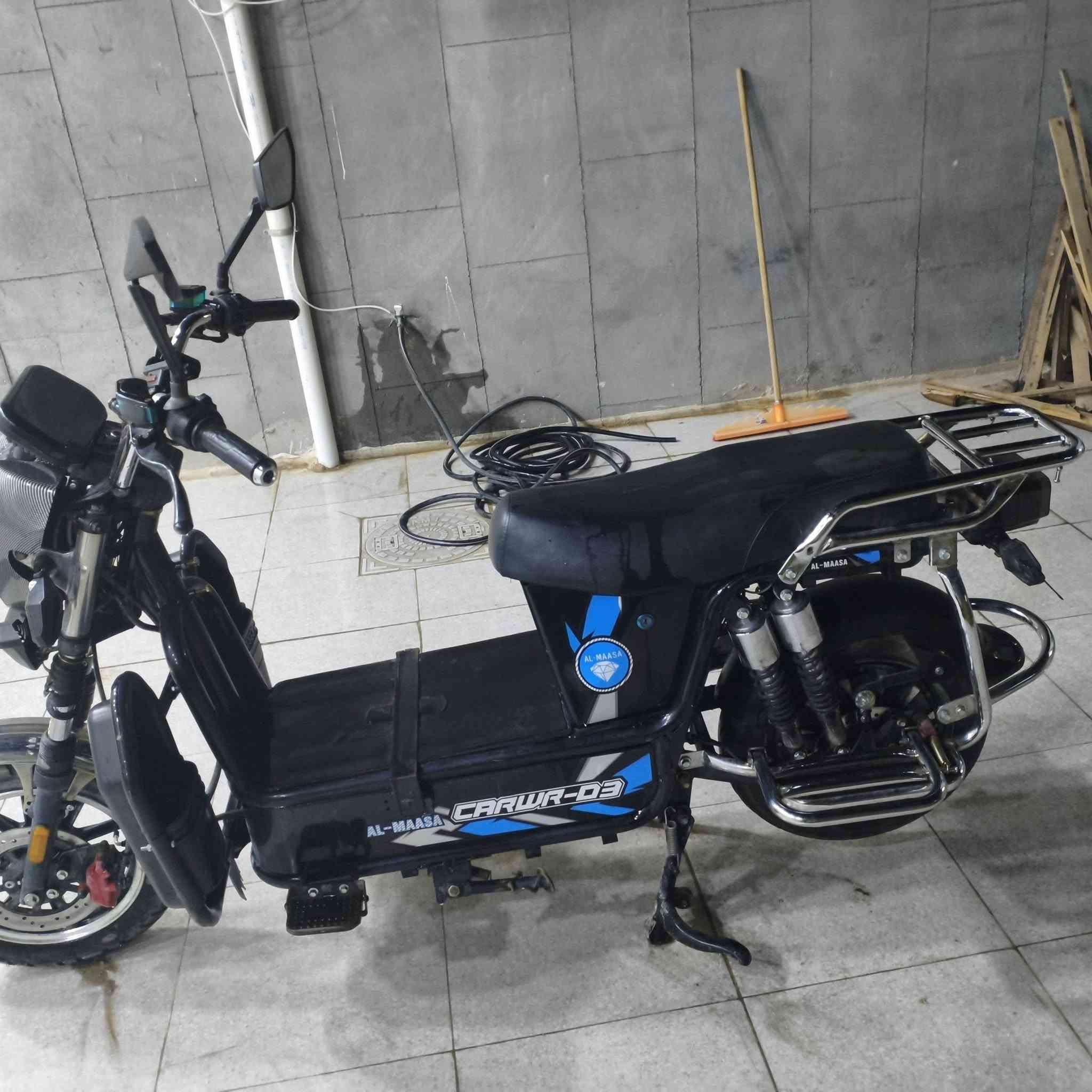 باسكل شحن جبلي الماسة للبيع السعر 370 الف وبي مجال البطاريات وسط شاحنة الأصلية بصمة سويج  الكهربائيات كاملة المكان الرمادي الجمعية ***********
