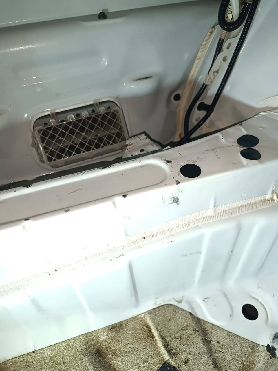 ملكه موديل 2002 شاصي 75 كرستال اصل 3 دكم برده كهربائيه ستيرن كهرباء كراسي كهرباء محرك vvt ويل نفطي 3000 فيشه وبطل كفاله عامه عدا صبغ بالجاملغ الخلفي بدون ضربه شرط التحويل رقم بصره مكان السياره ناص***********
