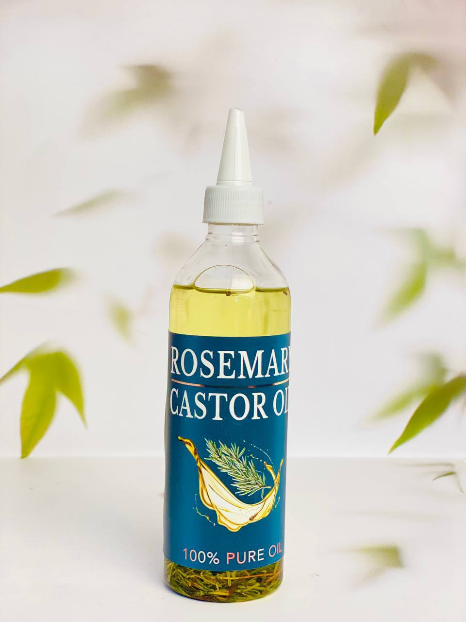 ✨ زيت العناية بالشعر الطبيعي ✨
مزيج مميز من زيت الخروع وزيت الروزماري لتعزيز نمو الشعر وتغذيته من الجذور 🌿💚

🔸 زيت خروع عضوي معصور على البارد يساعد على ترطيب فروة الرأس وتغذيتها بعمق 🌱
🔸 زيت روزماري نقي يحفّز الدورة الدموية في فروة الرأس ويشجّع نمو الشعر الصحي 🌿✨
🔸 مزوّد بـ فوهة دقيقة لسهولة التطبيق بدون فوضى 🧴👌
🔸 تركيبة طبيعية 100% خالية من المواد المضافة والحشوات 🌸

💆‍♀️ مثالي لتقوية الشعر، تقليل التساقط، ومنح الشعر لمعان وصحة أكثر

السعر ١٣ الاف


**إذا كنت صاحب هذا الإعلان وتريد حذفه لأي سبب، رجاءا أرسل رسالة إلى الدعم الفني**