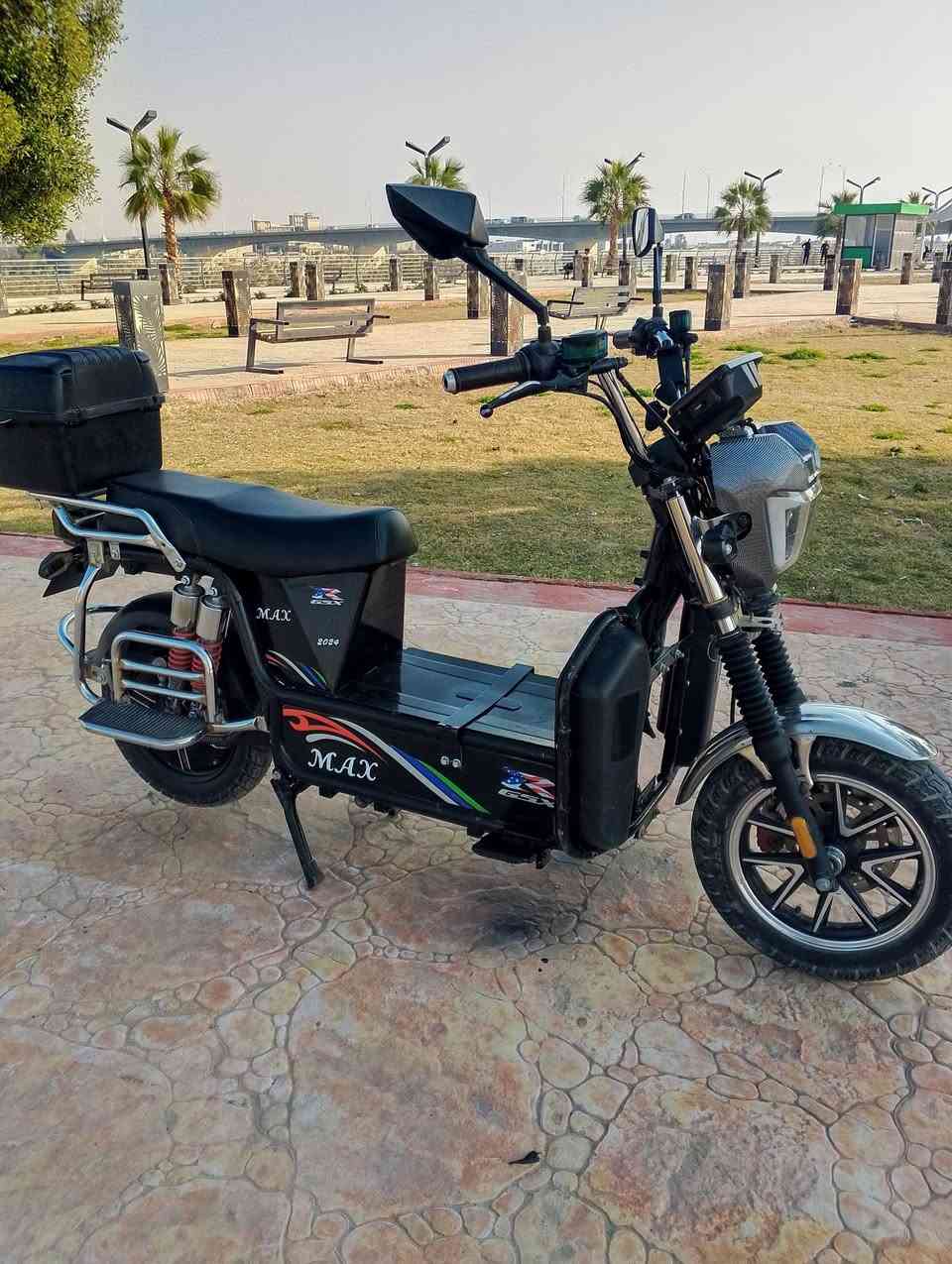 دراجه جبلي للبيع موديل 2024 عدد 6باتري جدد مبدلات وان ميعجبك افحص كهربايات شقاله كله سعر 500 وبيه مجال للشراي شي بصيط للستفسار *********** ***********
