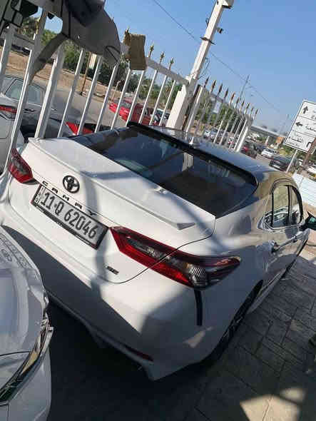 ‏السلام عليكم ورحمة الله وبركاته للبيع فقط كامري 2023 سيارة se والمواصفات  بصمة جلد شاشة كبيرة ثلاث أنظمة قيادة السيارة فول الفول عدا الفتحه السعر 187 وبيها مجال بسيط وماكو بهل اسعار بس بنيد صبغ جاملغ بارد *********** ترا ماكو بهل سعر سعرها مال 2019 بغداد
