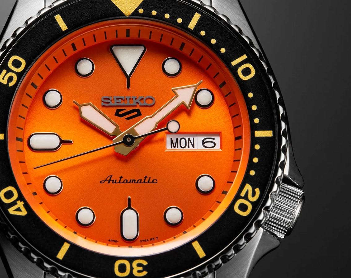 Seiko 5 Sports

 SKX Midi Orange

متوفر وكالة ضمان سنة 

اوتوماتيك

قطر 42.5

احتياطي الطاقة 41 ساعة 

24 حجر 

مقاوم للماء 100 متر 

ماكنه كشف 

زجاج زفير 

توجد خدمة توصيل 

***********
