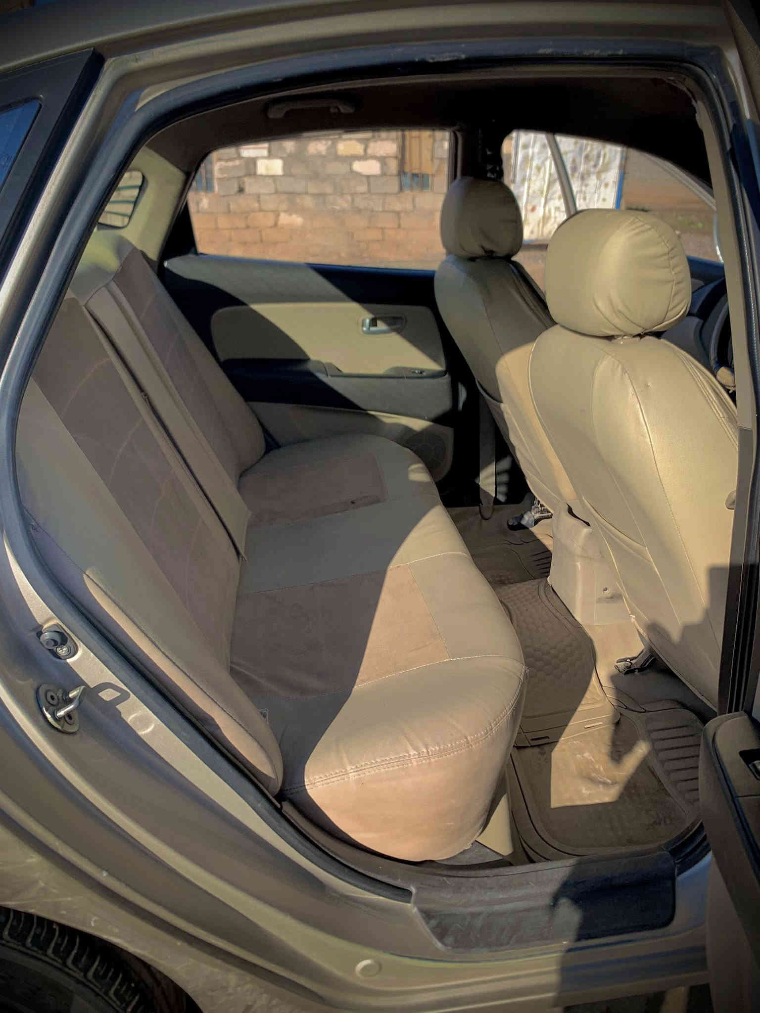 الانتره موديل٢٠١٠ محرك شرط كير شرط تدفئه تبريد تايرات جدد صدر جديد كهربائيات سياره مصبوغه احزام شرط قطره معجون ما بيها صبغها  توحيد لون السياره ب اسمي و شرط التحويل رقم الهاتف *********** غير متواجد على الفيس
