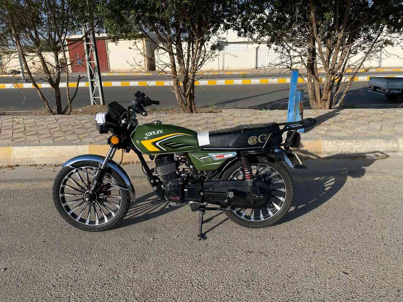 مرخصت الأدمن
 ايراني سونك محرك 200 ضاغطه وزنجيل
موديل 25
 
اوراق موجوده 

كهرباءياتهء كلهء شغاله شاشه  شغاله 

بصمه عن بعددد

مكفوله كفاله عامه 
 
سعر 950 بيه مجال لل شراي 

***********
مكاني فلوجه
