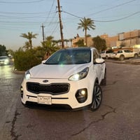 عندي كيا سبورتج 2017 خليجي فول 1/1 السياره كفاله من الصبغ والضربه والت...