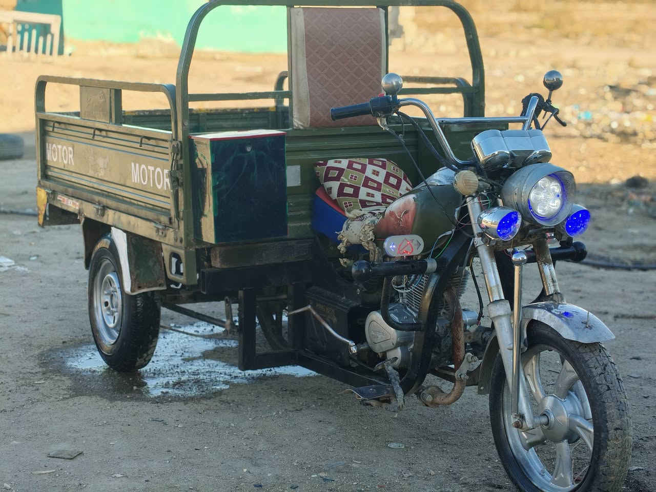 السلام عليكم ستوت للبيع جمره رقم ابيض سنويه مجدد ل29 موديل 17كهربائي كله شغاله دشبول اكتروني محرك جديد شاصي مكفول السعر مليون 550وبيه مجال مكاني نجف ابو صخير انتصل ***********
