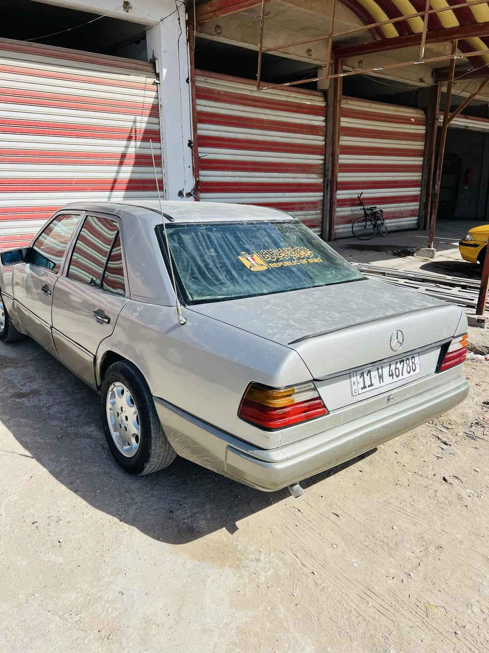 سلام عليكم مارسيـدس دب للبيع
مديل 1989
مكينة محور ياباني 
والباقي بلاد 
السياره جاهزه 🔹
حداديه خير من الله 
كهربائيات كلها شغـاله ✔️
رقم بغداد سنويه لل 31  . مداور ☑️
السعر 43 وبيه مجال
العنوان الدوانيه قضاء غماس  
الاستفسار اتصل على الرقم ***********
