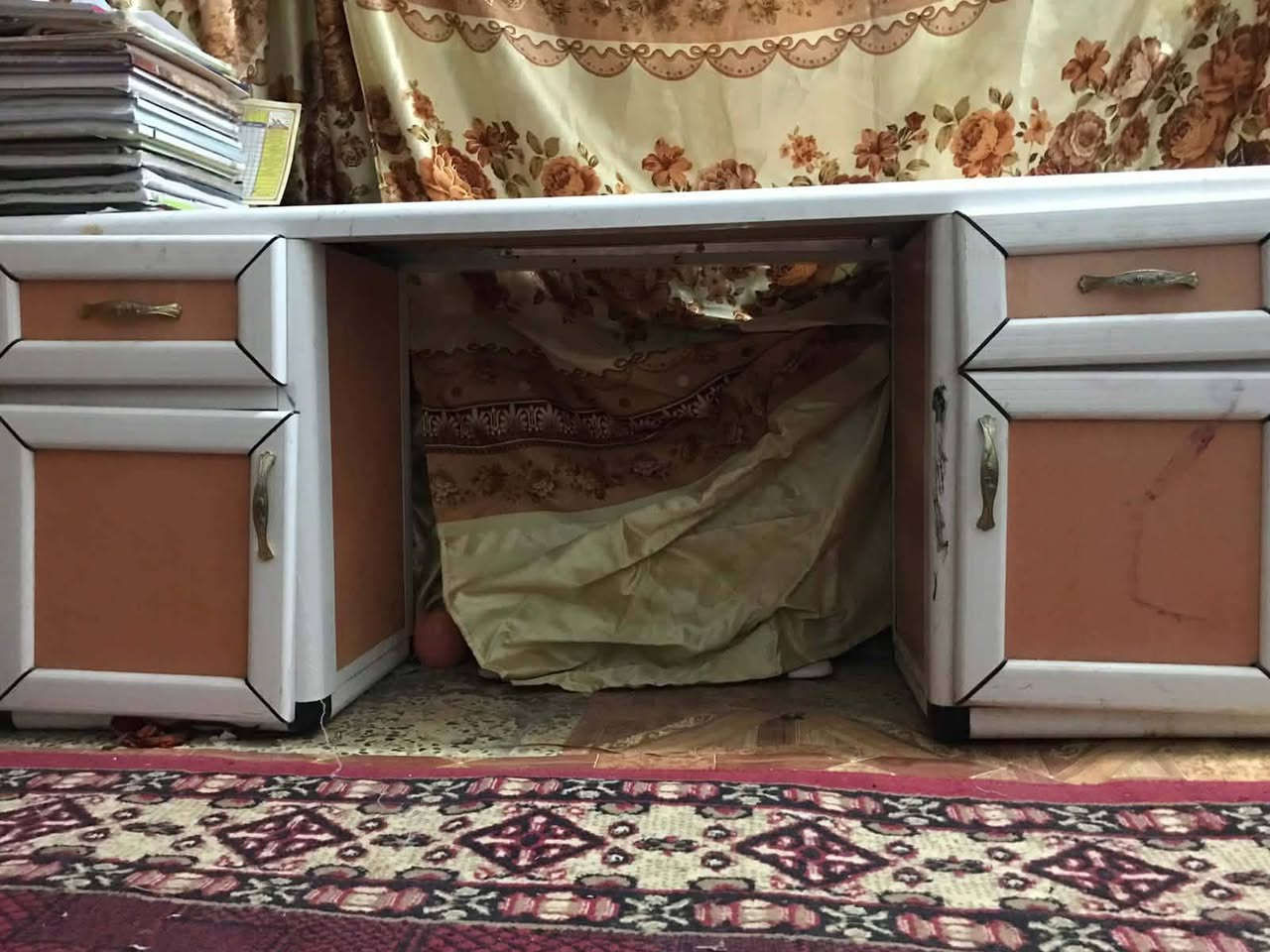 السلام عليكم
 ميز وجامغانة وصيدلية نضيفات بس الجامه مكسورة 
السعر 175 وبي مجال 
للاستفسار خاص


**إذا كنت صاحب هذا الإعلان وتريد حذفه لأي سبب، رجاءا أرسل رسالة إلى الدعم الفني**