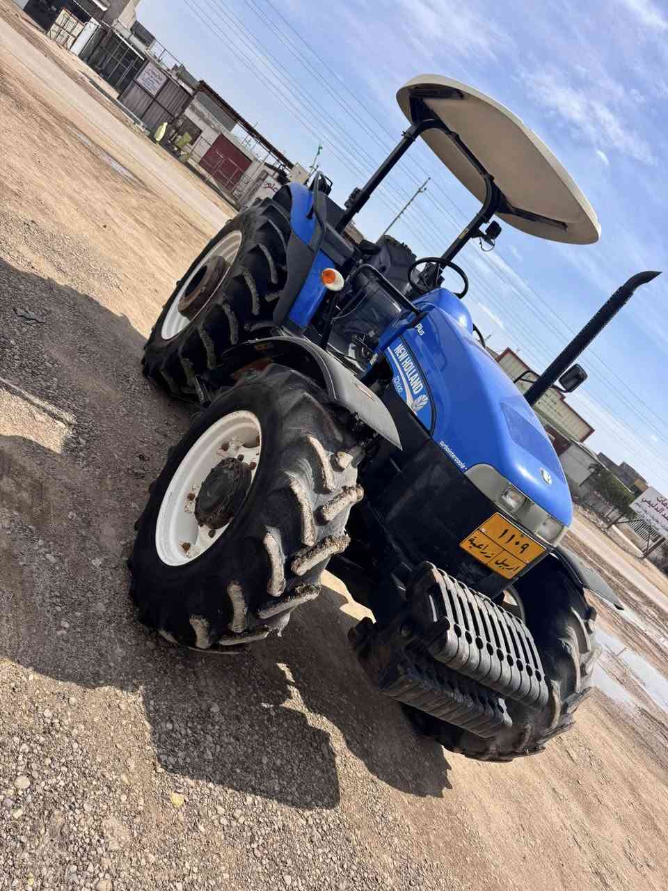 للبيع نيهولند حجم100 موديل 2012فول عادي مكينه جديده رقم اربيل وكاله تحويل مكينه جاهزه مكاني واسط
***********
