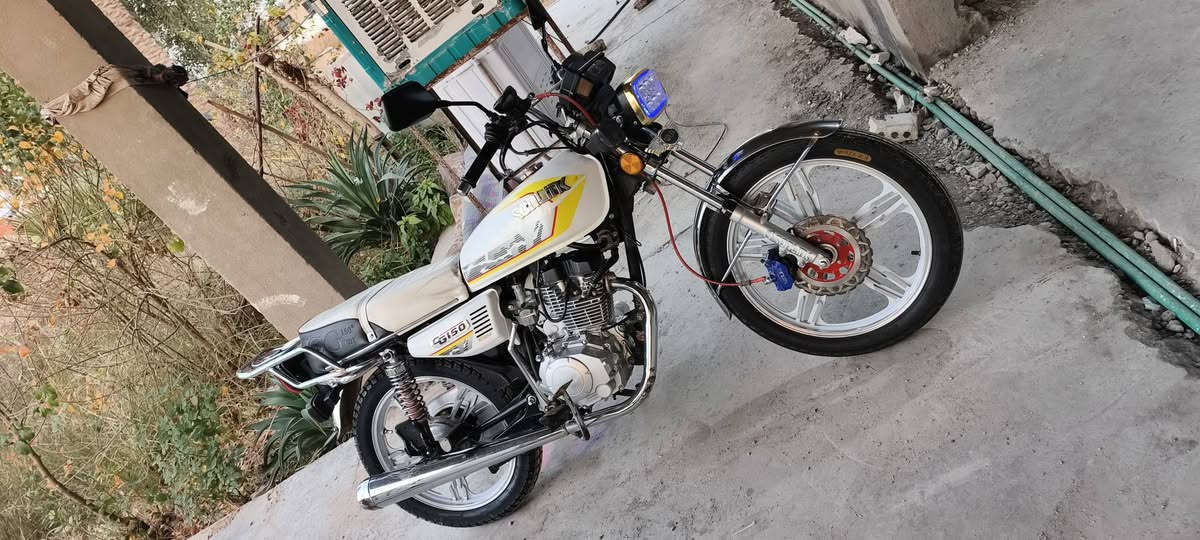 شباب دراجه للبيع فقط ٦٥٠ (***********)
