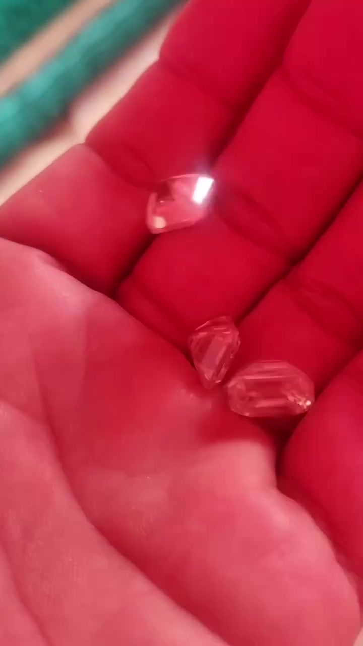 Top quality of natural rough and cut diamond
Vvs1
200 usd per ct
Worldwide shipment
00212676684300


**إذا كنت صاحب هذا الإعلان وتريد حذفه لأي سبب، رجاءا أرسل رسالة إلى الدعم الفني**