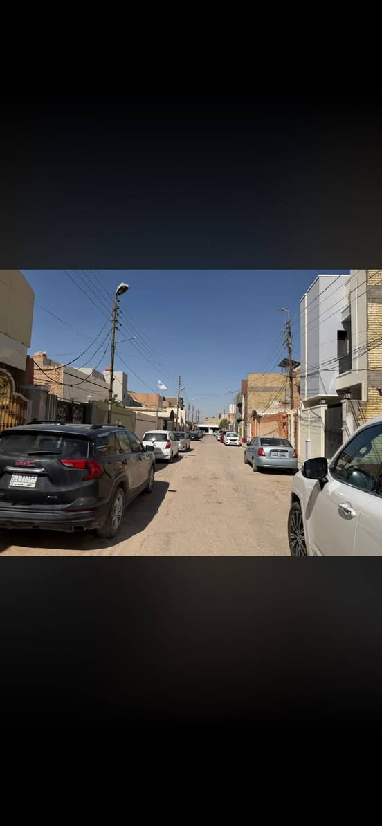 عرصة للبيع مساحته ۱۰۰ متر الواجهه ٥ متر والنزال ۲۰ متر في النجف حي
الامام علي للاستفسار الاتصال على
***********
