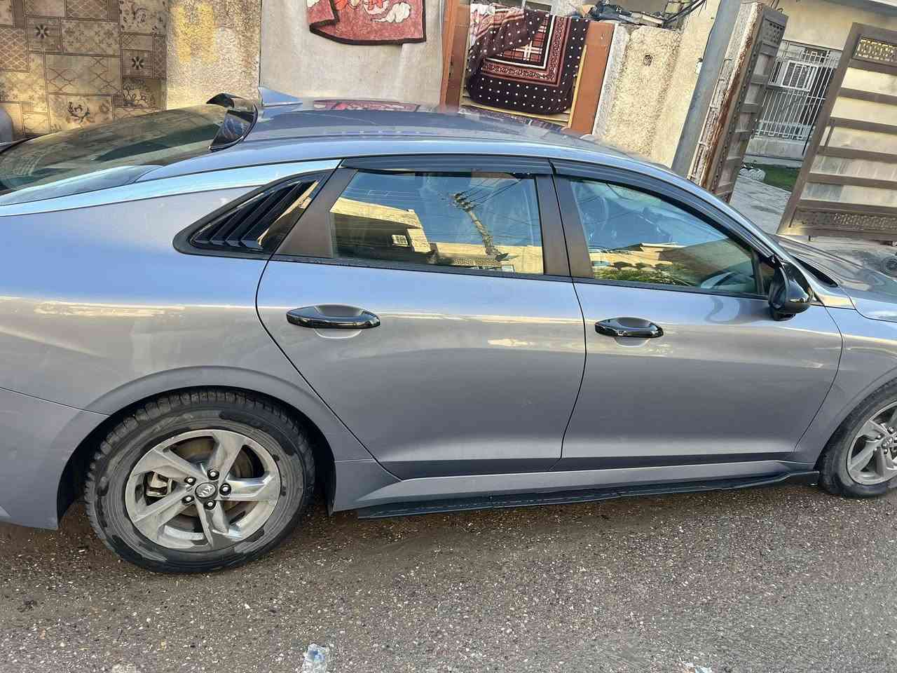 سلام عليكم كي فايف مديل 21امريكي مكينه1600تيربوفول موصفات ما عده الفتحه سياره حادثه بس بنيد مكفوله لغد شواصي    حداديه صدو جديده سياره متصرف  عليه ربع شغل وروح رقم شمالي ثاني يوم احولك السعر 165 لانتصال ***********
