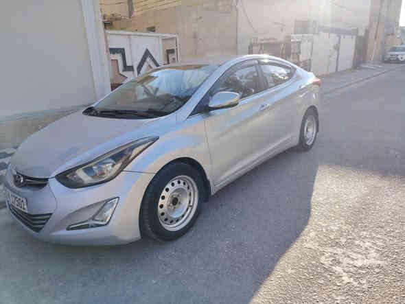 سلام عليكم مستعجل موديل 15 بيهه  صبغات بدون ضربه بدون تبديل السياره مال جناي السعر ٩٨ الرقم ***********
