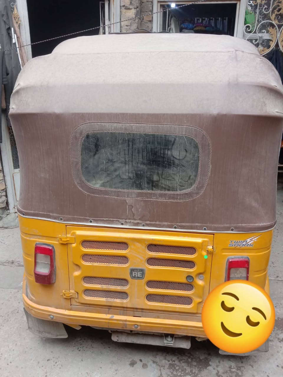 سلام عليكم
تكتك للبيع 2018مصبوغه عام بدون اي تبديل تخم تايرات كهربائيات شغاله رقم انكليزي عندي بس لويل يحمه المكان بغداد الحبيبية السعر 6مليون وبيهه مجال بيع مستعجل اتصال فقط ***********
