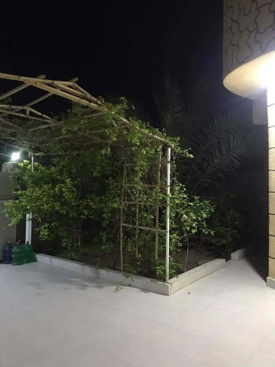 بيت للبيع بهرز  مساحه٢٥٠ متر
طابقين اربع غرف ستقبال وصاله ومطبخ حار وبارد حمامات ٢وسطح نوع العقار طابو زراعي قرار محكمه سند ٢٥
للاستفسار***********
