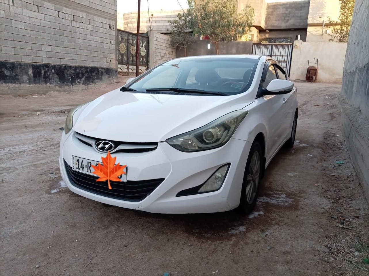 السلام عليكم  النترا موديل 2016 خليجي  رقم بصره الجديده محرك 1800 مامفتوح  ماشية  190  فتحه سقف  تحكم استيرن تبريد خلفي شاشه فول عدا البصمه مكفوله من الصبغ والضربه والتبديل فقط بارد بالقماره والدوسه 
السعر  123 وبيها مجال جد بسيط مكان السيارة شط العرب//  ***********
