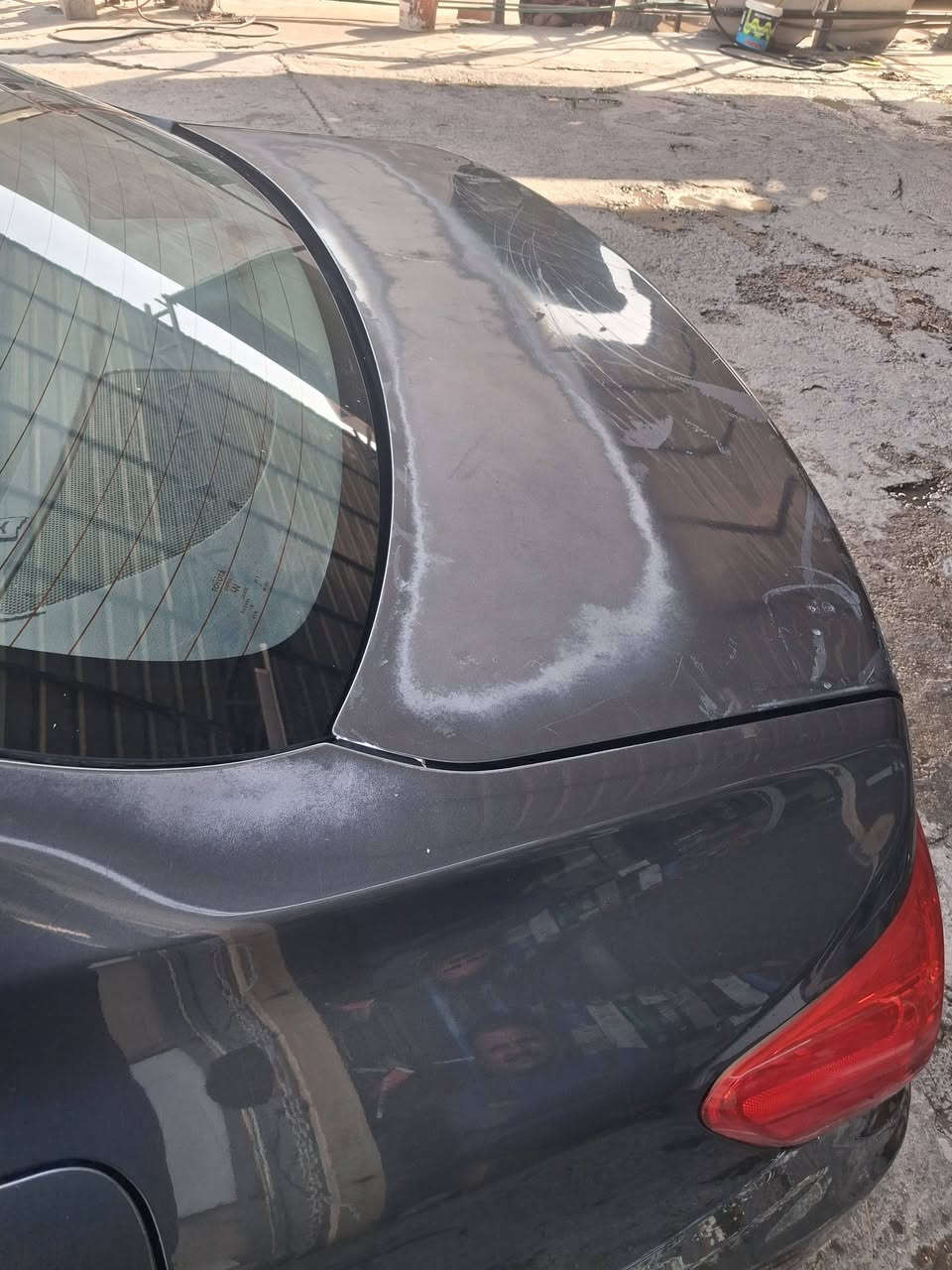 السلام عليكم ورمضان كريم 
كورلا موديل ٢٠١١ وارد امريكي حادثها جاملغ خلفي وباب مبدل نفس اللون  وجاملغ امامي مال السايق  مصبوغ بدون دواخل السياره ماشيا ١٦٠ تبريد شغال وثلج ابلادي تخم تاير  المكينه بيها صوت رواجز وفديو موضح كلشي  مكاني حي الجهاد السعر ٩٥
***********
