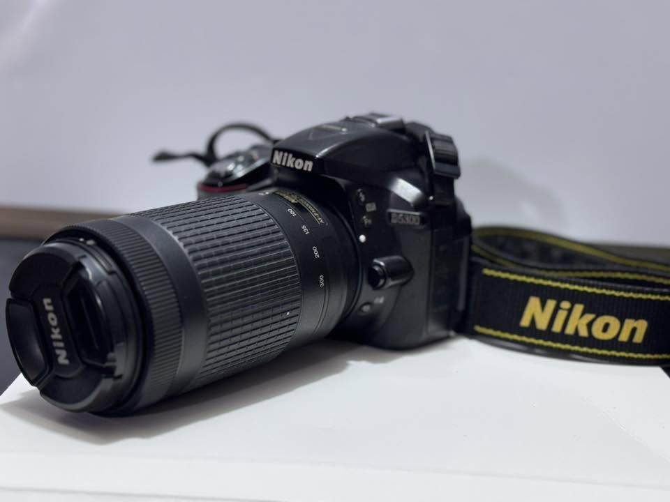 كاميرا Nikon 5300D
نقل الصور بي خاصية الاتصال الاسلكي "Wi-Fi"
زوم 300-70
الكاميرا استعمل شخصي ونظيفه كلش 
السعر المطلوب 400 الف دينار


**إذا كنت صاحب هذا الإعلان وتريد حذفه لأي سبب، رجاءا أرسل رسالة إلى الدعم الفني**