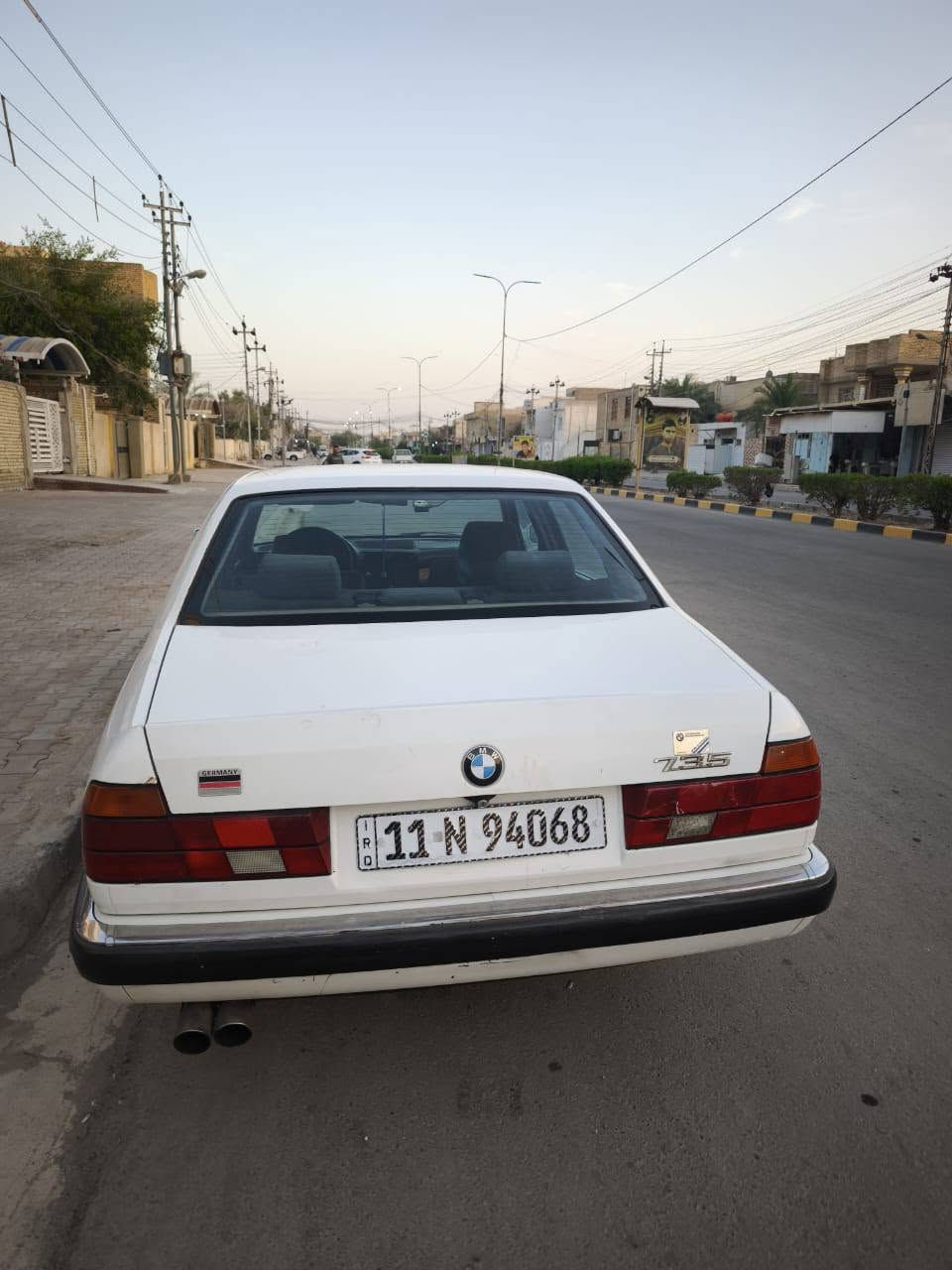 bmwمكاني ميسان 
رقم بغداد 
***********
السعر70 وبيهة مجال اذا شراي

