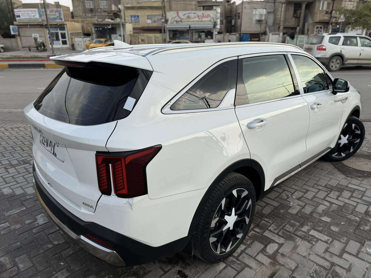 كيا سورنتو 2025 خليجي كفالة عامة بدون صبغ او بارد ضمان نم 5 سنوات او 100 كليو رقم اربيل باسمي شرط التحويل مواصفات ويل 20 كشنات كهرباء 3 قطع تبريد باب كهرباء شاحن واير ليس كير ماوس اوتو هولد هند بيرك كهرباء بردات خلفية مود درايف شاشة ابل كار بلي مع كامرة دوارة حساس امامي وخلفي مري شفط وترحيب فول تحكم ستيرن شفتات ستيرن مكاني بغداد السعر 313 ورقة وبيها مجال بصمات ثنين وارضيات الشركة السيارة جاهزة حتة دهن المحرك جديد ماشة 20 الف كيلو  ***********
