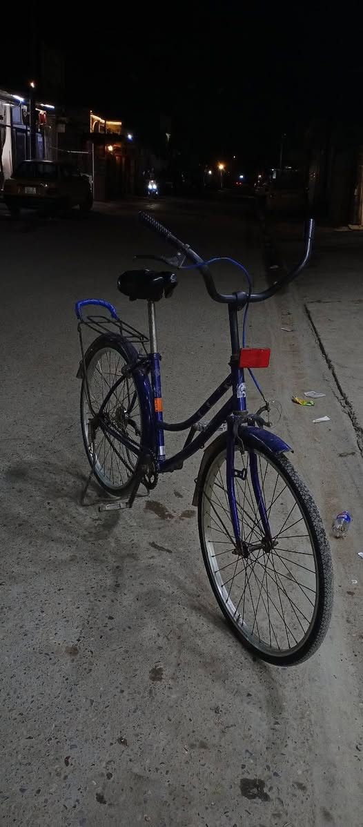 سلام عليكم بايسكل بناتي للبيع حجم 24سعر 50 وبي مجال للطيبين هذه رقم ***********الاستفسار بايسكل ما بي اي عيب  قيم وأخذ 👆🏾👆🏾👇🏾👇🏾
