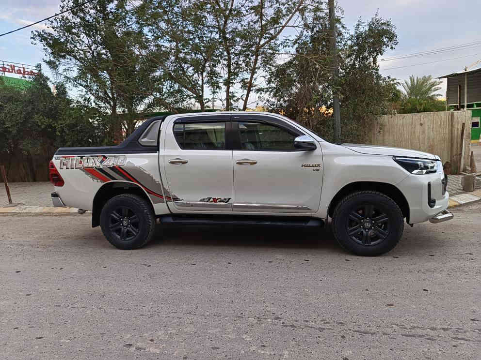 السلام عليكم للبيع او المراوس حسب القناعه 
تي اردي 2021 كفاله عامة گير وگشر ومحرك ماشية 75 الف رقم سليمانية محرك 6 مال لاندكروز المرغوب شرط التحويل والغرامات
السعر 340 $
مكان السيارة صلاح الدين تكريت للاستفسار اكثر تفضل خاص او الاتصال ع *********** 
*********** واتس تكريت, صلاح الدين
