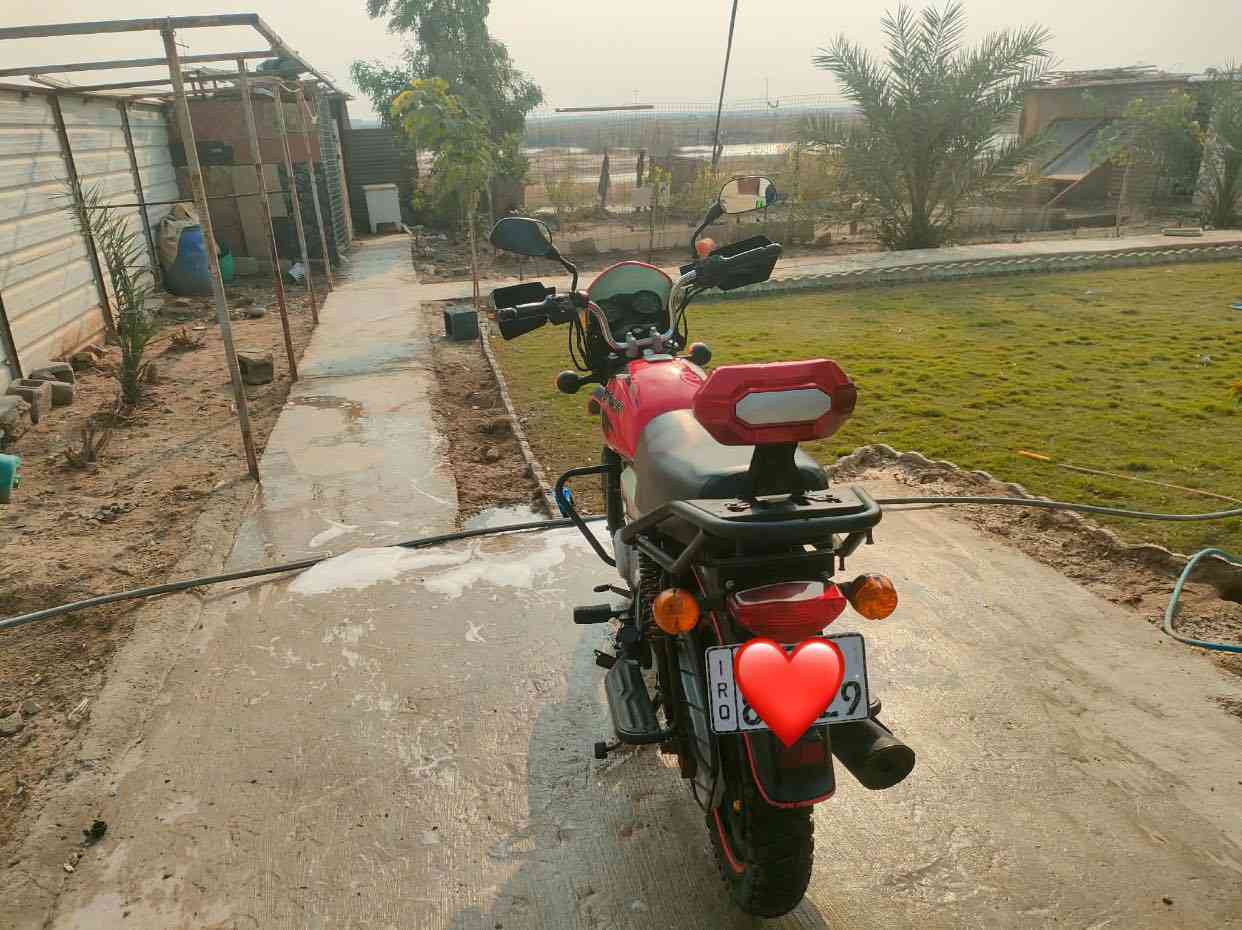 دراجه بوكسر جبلي موديل ٢٢مرقم كامل بسمي شرط تحويل ثاني يوم مكينه خير من الله برغي ما مفتوح بيه مكاني ديالى الباويه وهاذه رقمي*********** الي يريده بي خير ويدلل
