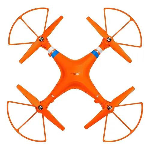 الطائرة (Body): درون رباعي المراوح (Quadcopter) بلون برتقالي زاهٍ، مزود بكاميرا سفلية مدمجة.
جهاز التحكم (Transmitter): ريموت كنترول لاسلكي يعمل بتردد 2.4GHz مع شاشة LCD صغيرة لعرض بيانات الطيران.
​البطارية: بطارية ليثيوم بمركبات (Li-Po) القابلة لإعادة الشحن.
​الشاحن: وصلة شحن مخصصة للبطارية مع محول جداري.
​المراوح الإضافية: طقم كامل من المراوح الاحتياطية (4 قطع).
​واقيات المراوح (Propeller Guards): أربعة إطارات بلاستيكية لحماية المراوح من الصدمات أثناء الطيران.
​أدوات الصيانة: مفك براغي صغير مع مجموعة من البراغي لتثبيت القطع.
​الملحقات: كتيب التعليمات (Manual) وقاعدة لتثبيت الهاتف على الريموت (في حال دعم البث المباشر).
​مميزات هذا النوع من الدرون:
​الثبات: حجمها الكبير نسبياً يجعلها أكثر استقراراً في الهواء مقارنة بالدرونات الصغيرة.
​سهولة الصيانة: توفر قطع الغيار وسهولة فك وتركيب المراوح والواقيات.
​التصوير: مناسبة لتعلم أساسيات التصوير الجوي قبل الانتقال للمعدات الاحترافية.
​نصيحة سريعة: تأكد دائماً من معايرة (Calibration) الطائرة قبل الإقلاع الأول، وتدرب في مساحة مفتوحة بعيداً عن الأشجار وأسلاك الكهرباء

التواصل ***********
