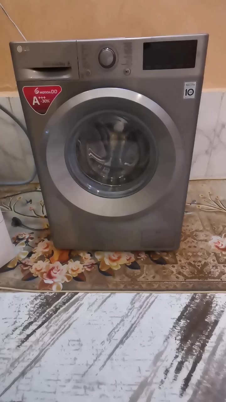 السلام عليكم
غساله فول او توماتيك LG 8 كيلو نضيفه كولش سعره 300
***********
