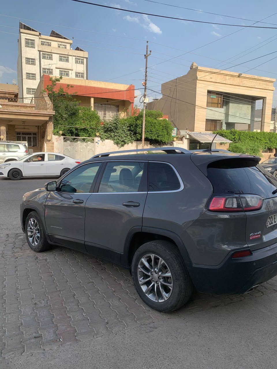 jeep cherokee  2020  
       
فوول دەبل اکسل ، بێ سلایت 
مەکینە ٦ پستۆن 3.6 کەپس 
ڕەقەم و سەنەوی نوێ 
ڕۆیشتن / 68 هەزار میل 
٦ پارچە سبوغ بێ ئێڕباگ 
جەمپێکی پێشی هەیە 
کەمەک بەدەنەی گرتیە 

نرخ / 119$
*********** أربيل, العراق
