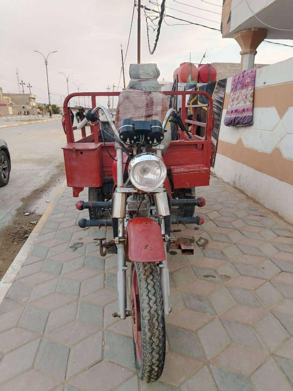 سلام عليكم ،، يوجد لدينا ستوته لبيع موديل 2016
***********
