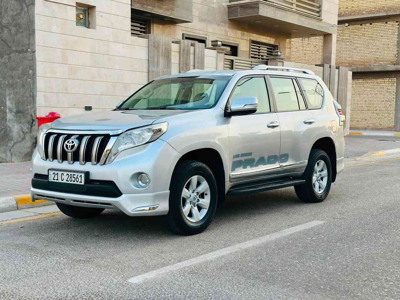 برادو خليجي مديل2015 TXL كفاله عامه السعر 267 
بيع فقط بدون مراوس 
للاستفسار ***********
مواصفات دبل تانكي داخل بيجي 6 سلندر ماشيه 150 كم مكينه وكير كفاله من كلشي شرط بعدهن شركه سياره جاهزه من كلشي وما بيه نقص شرط سنويه وهزه جدد مكان السياره كربلاء
