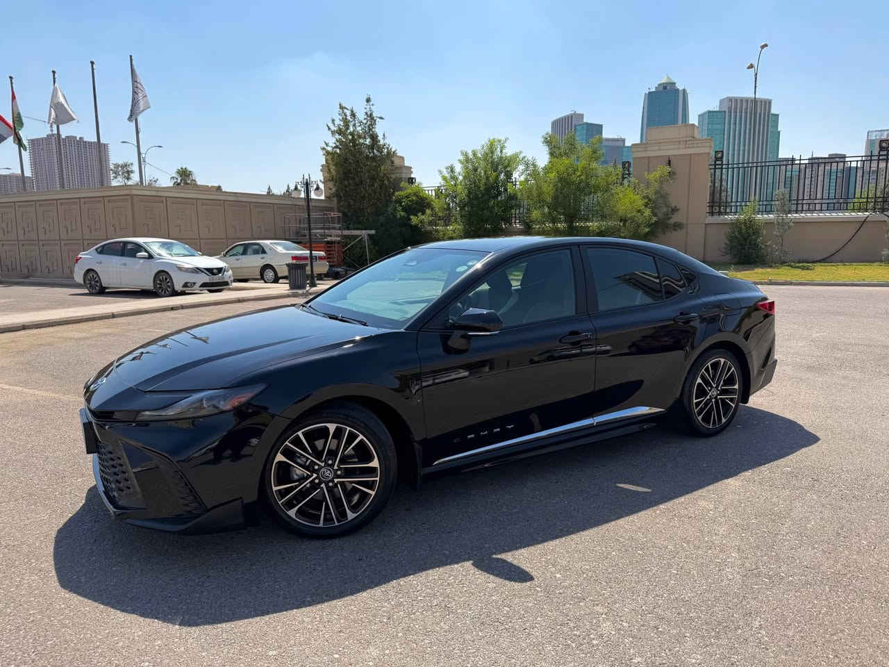 Toyota camry se 
مؤديل٢٠٢٥ 
١٤هه زار كم 
فه قه ت دوو ده رگا سبغ بي ژوري 
رسمي شانسي دانراوه 
موشته ري تيل بكه له واتس ئاپ *********** 
*********** أربيل, العراق
