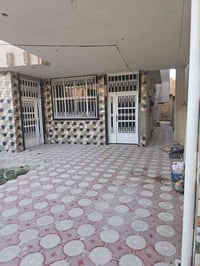 شارع ٨٠ النجف • ٢٥٠م • ٣ غرف