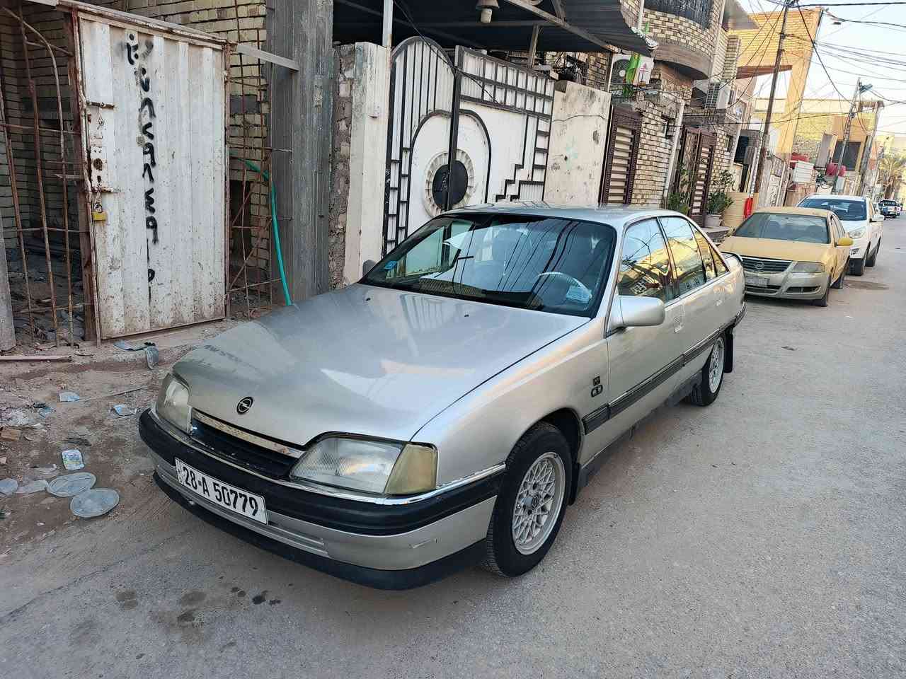 اوبل اوميكا للبيع موديل 93مصبوغه عام جماليه حداديه جديدة خليجي هزه جديدة كهربائيات  شغاله كله رقم نجف دوشمه جديدة مكفوله محرك او كير حاويه جدد تخم تاير جديد كوري باتري جديد سيارة مال جناي جديدة *********** مكان السيارة نجف الاشرف السعر 45قفل كير عادي حاويه جدد حجي مهدي الخفاجي النجف الاشرف
