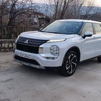 اوتلاندر SE • ٢٠٢٤ • ٥ كاميرات