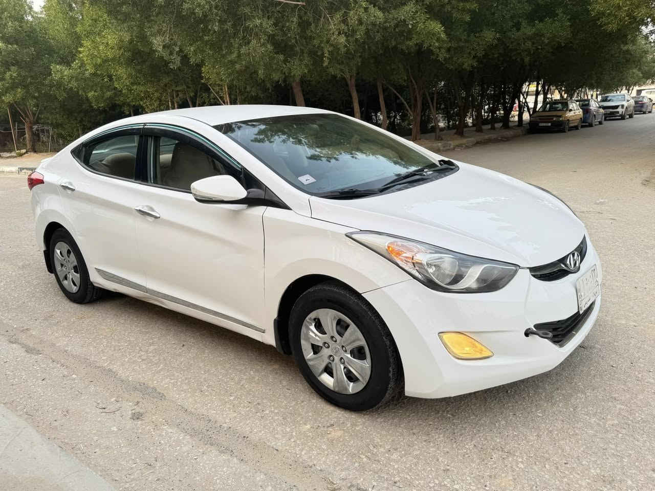 السلام عليكم النتر 2014خليجي رقم كربلاء 
بيه جاملغ فقط بدون دواخل بدون بارد سونار موضح مكينه 1800دوش تبريد تدفئه حداديه جديده شاشه كامره حساس خلفي السعر 120مجال بسيط جدا 
مكان السياره كربلاء ***********
