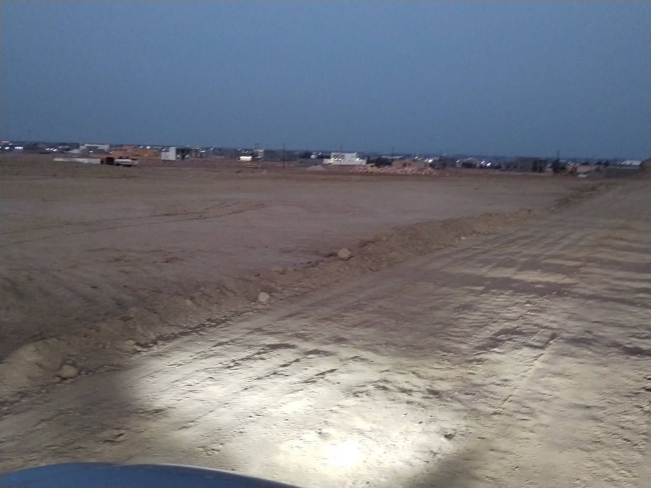 قطعه ارض للبيع الرمادي  زنكوره ناحية اليرموك قريبه على الشارع السايدين الموقع قرب مدرسة الينبوع الفياض
الهاتف ***********
