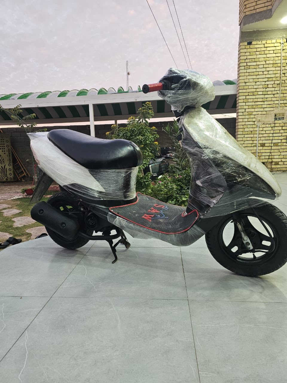 دراجه نصيفه كلش السعر خاص أوراق بيه
***********
