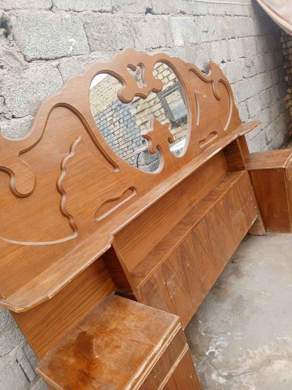 السلام عليكم 
مكلفة بالنشر 
كنتور جديد ب150
زاوية وجرباية وميز ب60


**إذا كنت صاحب هذا الإعلان وتريد حذفه لأي سبب، رجاءا أرسل رسالة إلى الدعم الفني**