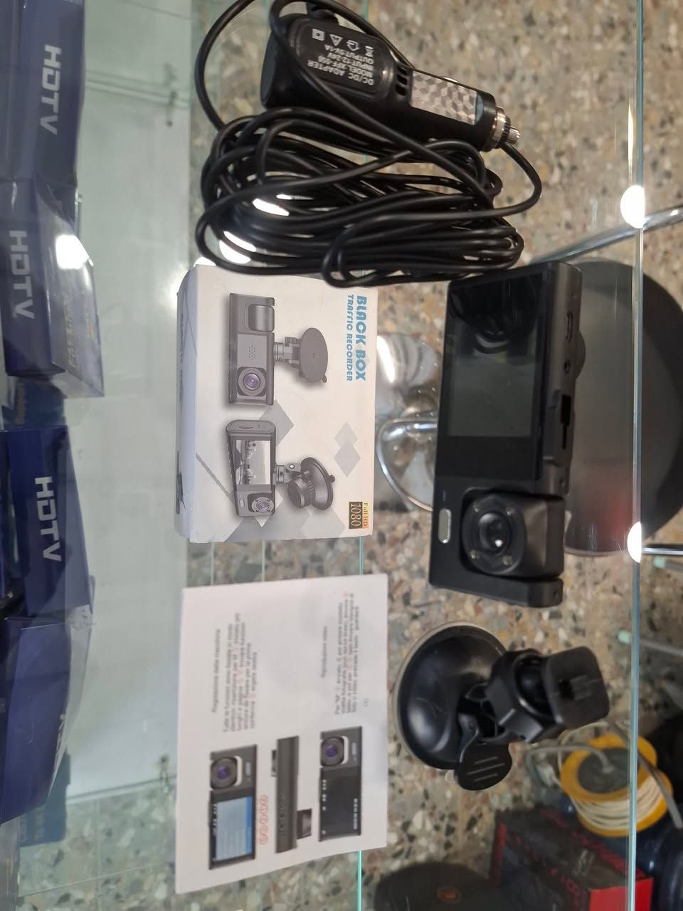 BLACK Box داش كام سيارة فول HDكاميرا امامية وداخلية عدسة واسعة تصل الى ١٧٠ درجةلتغطية اكبر مساحة ممكنة من الطريق يحتوي على شاشة ال سي دي مدمجة لرؤية التصوير المباشروالتحكم بالاعدادت وتدعم مستشعر التصادم المكان البلديات السعر ٣٥ الف ***********
