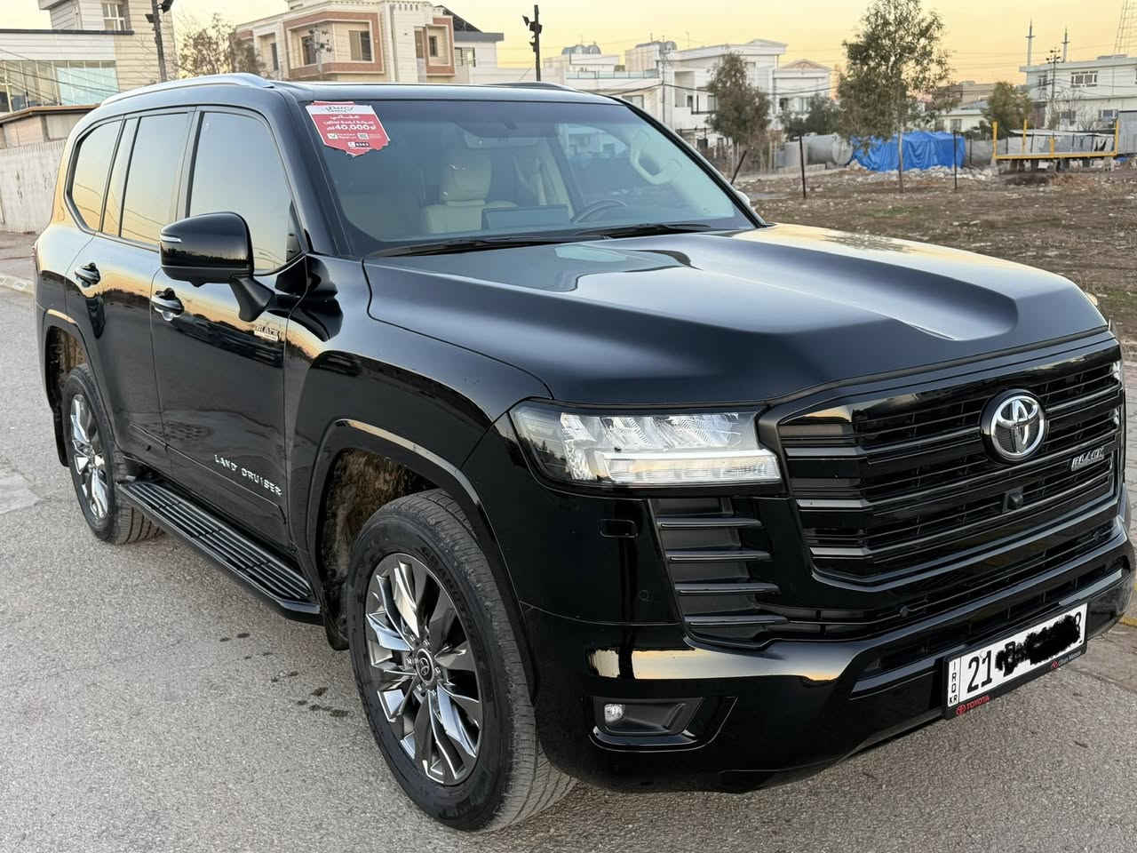 لاندكروز بلاك ايديشن GXR
3 شاشة شركة ساز  ام ضمان 
موديل 2024 /4  
مكفول كفالة عامة من شخط من رصعة 
كامل ppf  ماشي 31 حقيقي باقي ظمان ساز
مكانى سليماني  سعر 715 ورق
***********
