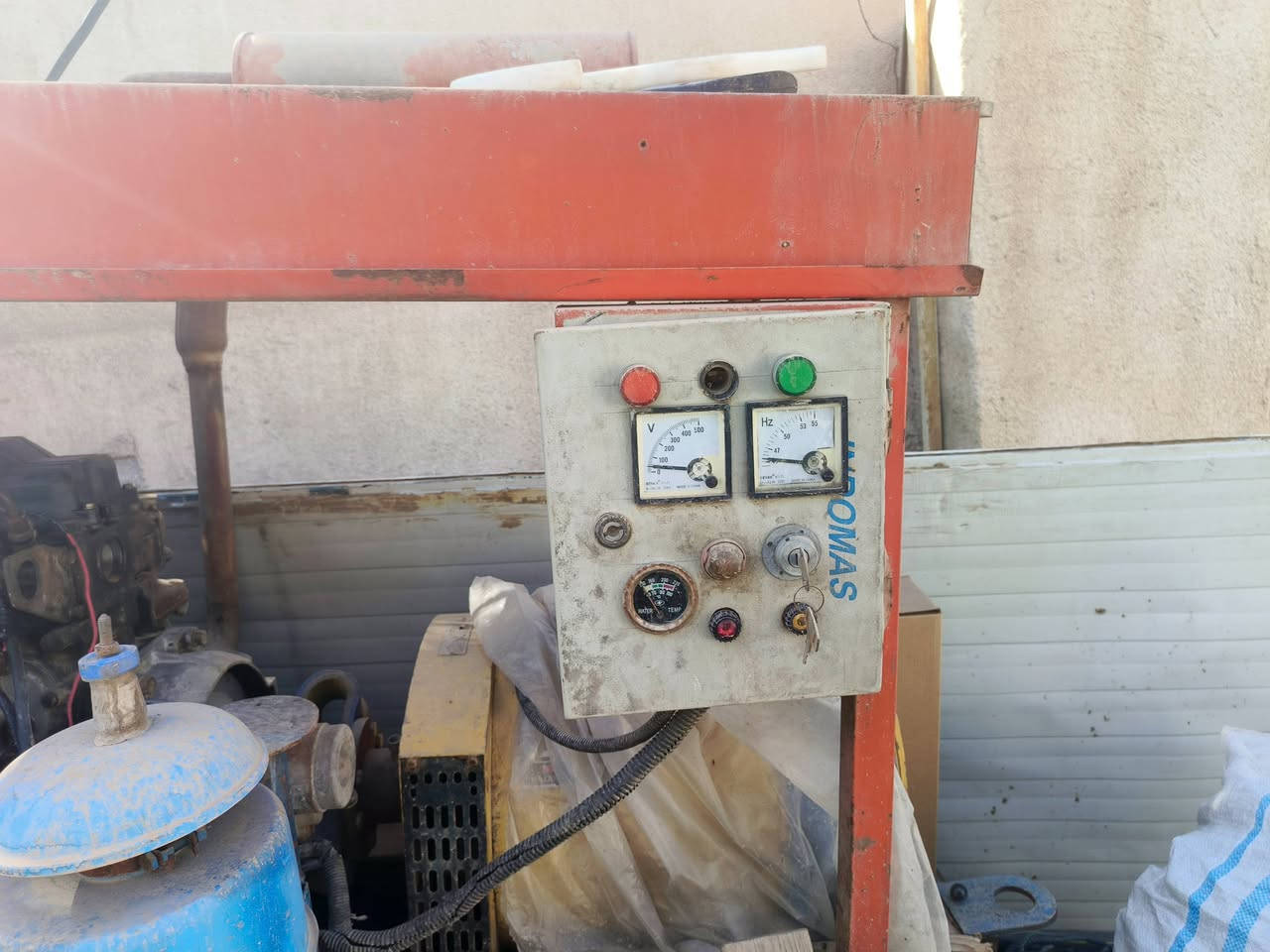 للبيع . كية 2701 لا صرف ولا تبخير جديدة . توليد 30KV . سنكل
السعر : 13ورقة
للاستفسار :***********

