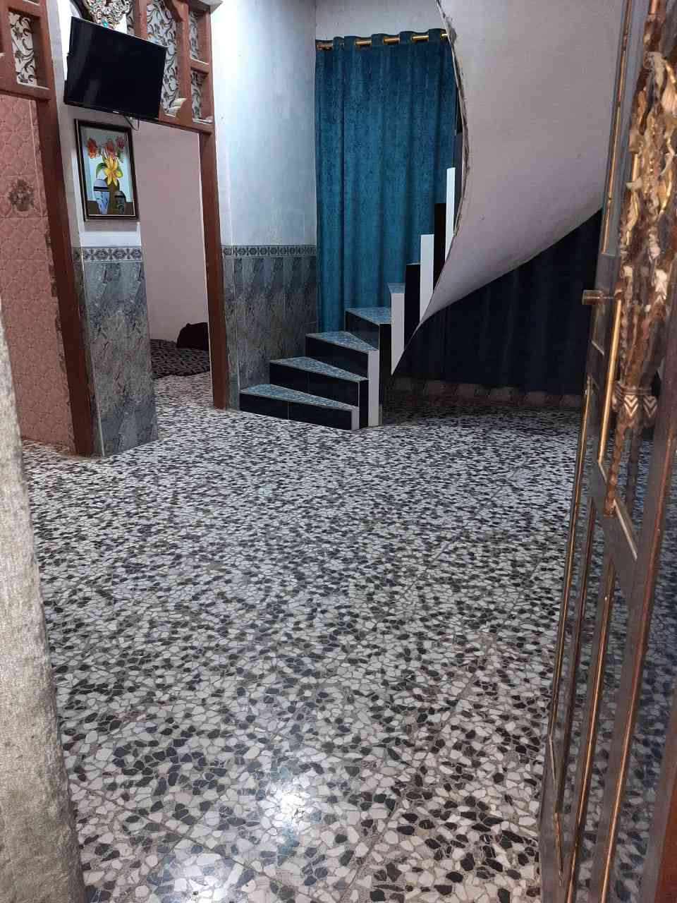 بيت للبيع طابو زراعي سند 25 مساحه 125متكون من غرفه نوم صاله وهول ومطبخ صحيات داخليه  واجهيه 13نزال 10 المراسله على ***********
