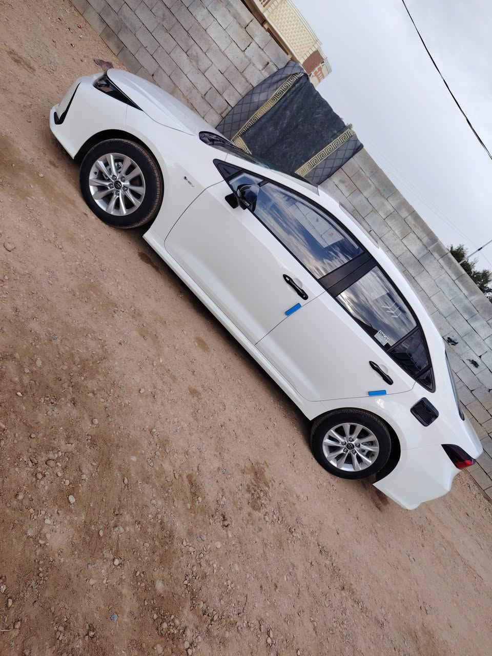 سلام عليكم كورلا 2025 هايبرد شكل الخليجي فول مواصفات فقط كشن مو كهرباء رقمها بغداد بسمي تحويل مباشر ماشية 11 سيارة امدوشمة او امسستمة السعر 162 بيها مجال ***********
