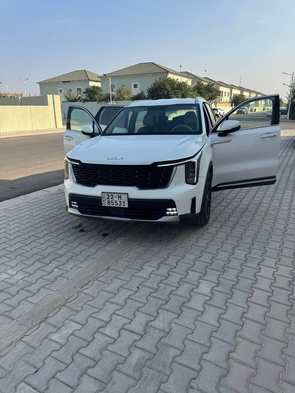 كيا سورنتو 🇰🇷 
مديل 2️⃣0️⃣2️⃣4️⃣
رقم /. اربيل الدولي . وكالة او تحويل
محرك / 6V
كفالة عامة  من صبغ وضربة وتبديل 
مواصفات 
شاشه كبيرة 
عداد رقمي 
كير ماوس 
حساسات اماميه وخلفية 
اشاره ترحيب بلمري 
مري كهرباء
بصمه ابواب مع لد ابواب 
صندوك كهرباء
بردات خلفية 
لد نهاري 
تبريد ٣ قطع 
سايد بريك دكمه 
ويل ١٩ 
استفسار 
*********** البصرة, العراق
