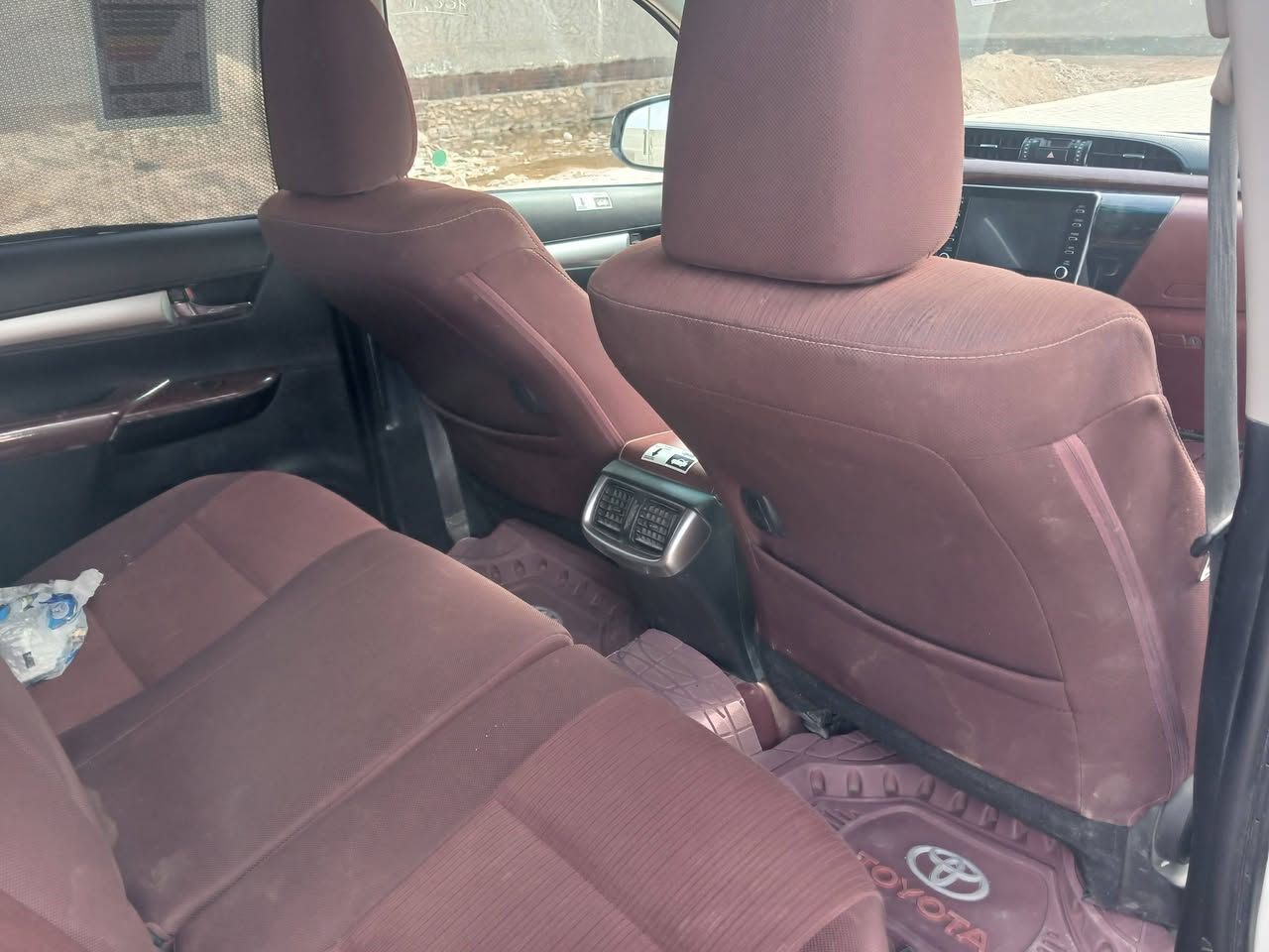 سلام عليكم ..بيع ومراوس
بيكم فلاونزه 2024 كويتي ساير سياره جاهزه سبير مانازل 
بيه صبغ بل بدي شخط ومصبوغ السعر 255 وبيه مجال عنون بل سماوه ...***********
